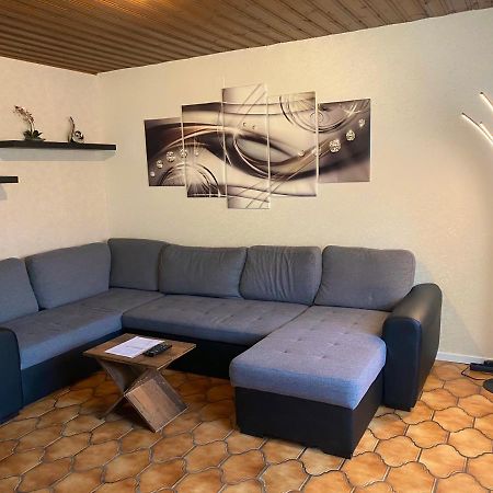 Apartments Rhona III Und IV Neunkirchen City Bagian luar foto