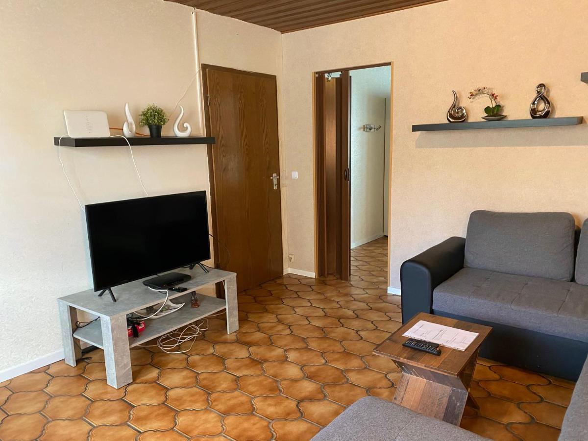 Apartments Rhona III Und IV Neunkirchen City Bagian luar foto