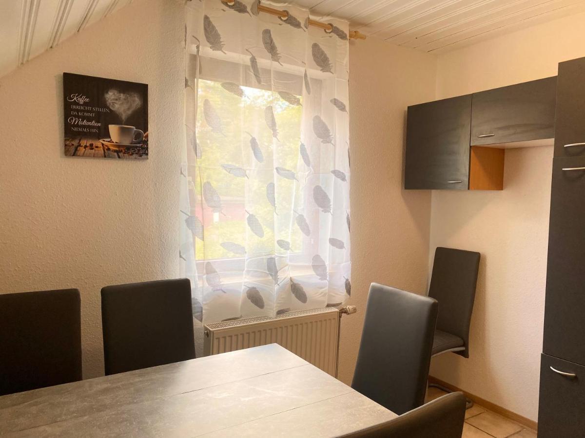 Apartments Rhona III Und IV Neunkirchen City Bagian luar foto