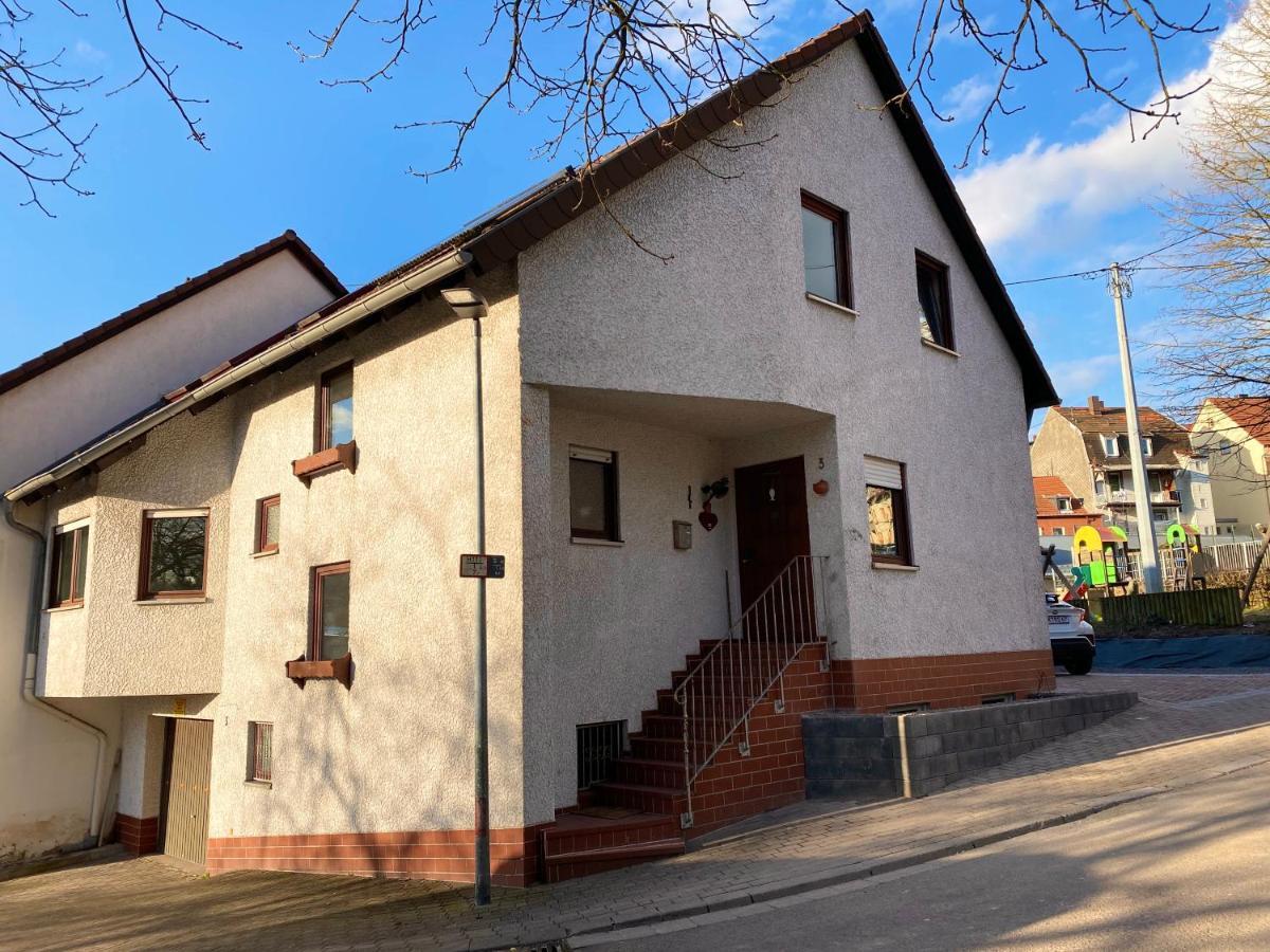 Apartments Rhona III Und IV Neunkirchen City Bagian luar foto