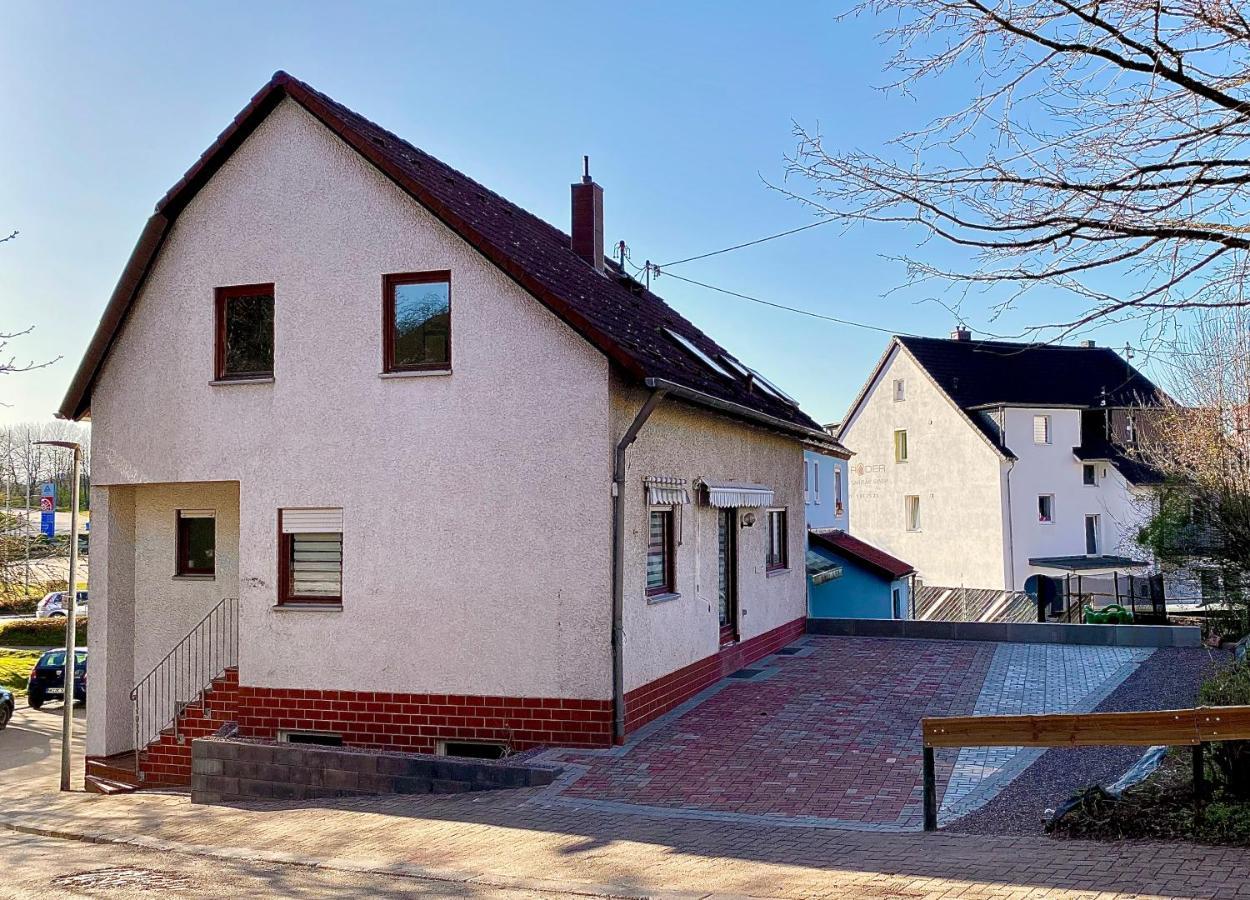 Apartments Rhona III Und IV Neunkirchen City Bagian luar foto